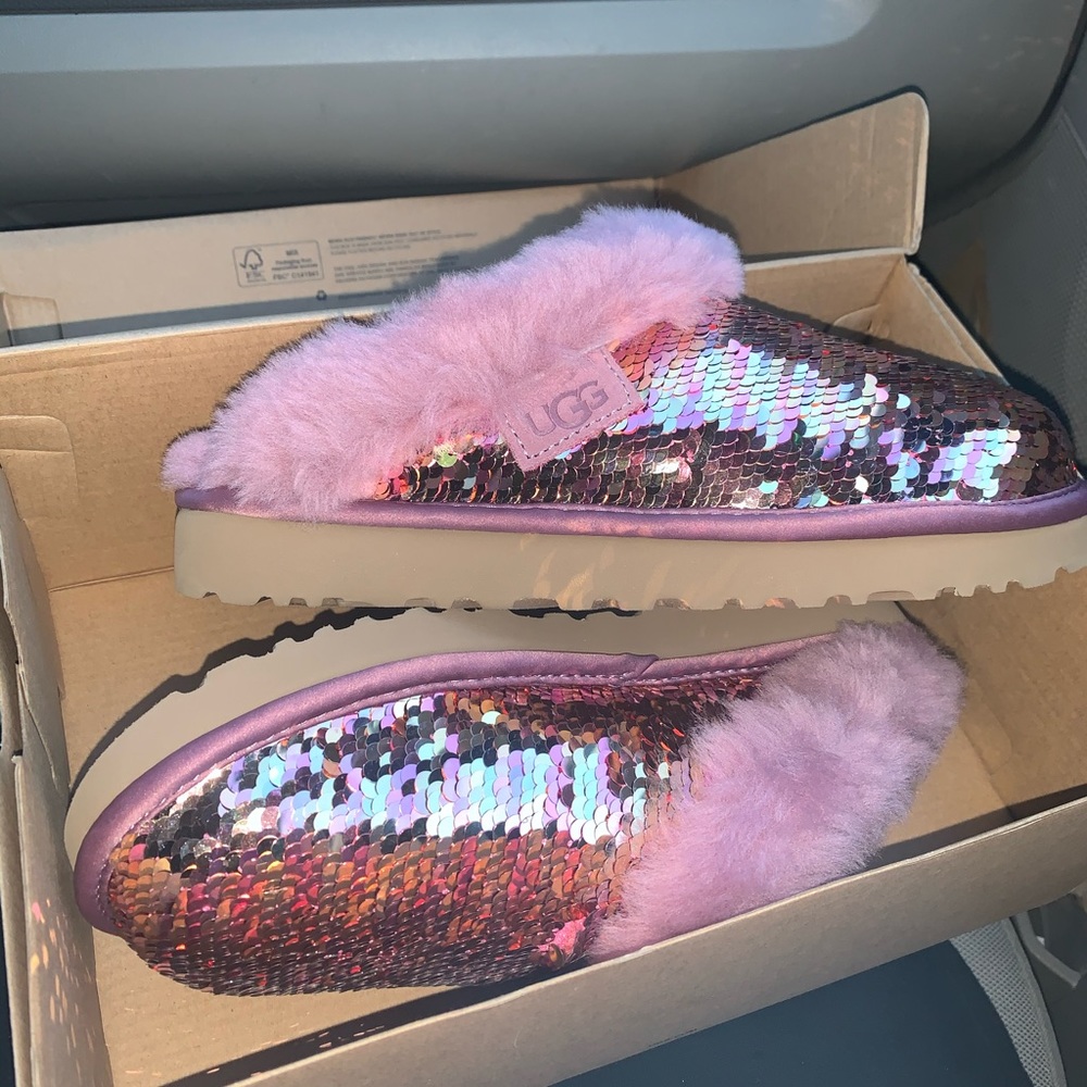 UGG w Cluggette SEQUIN PINK Slippers In Box BRAND NEW! Size 7